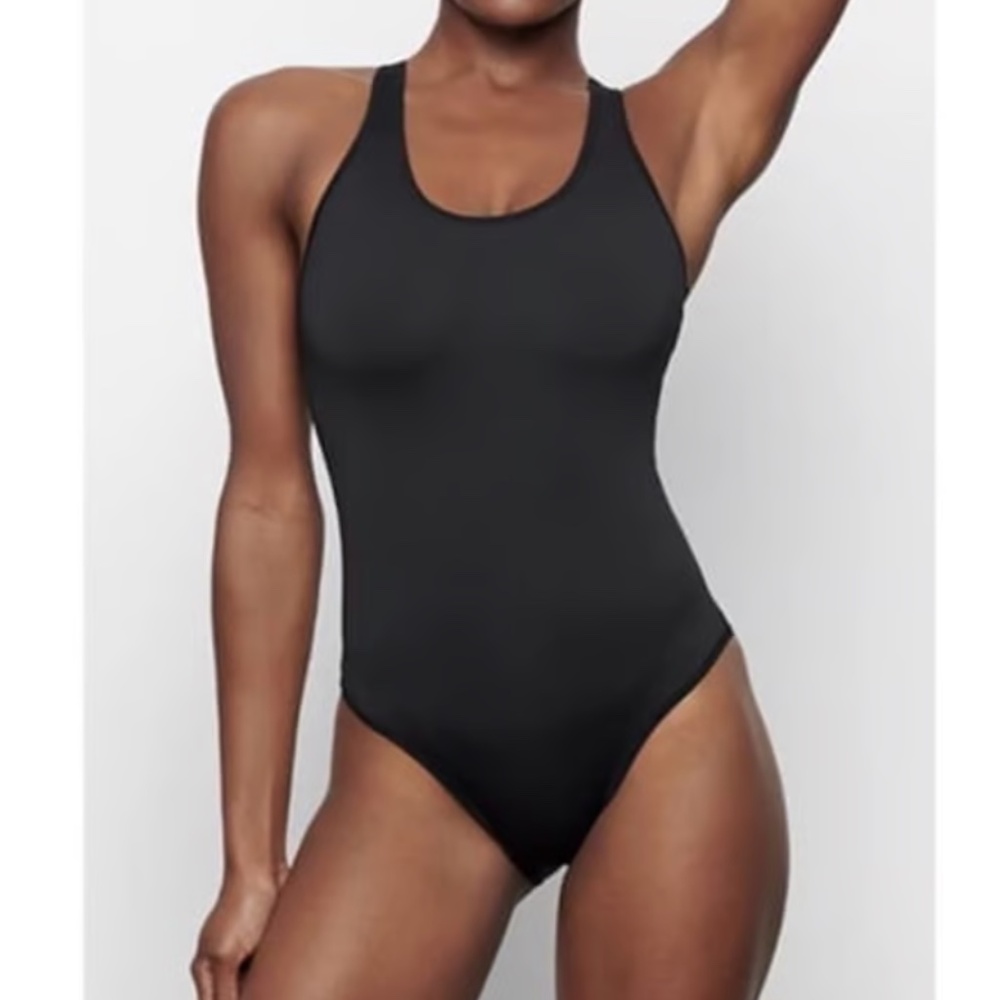 SKIMS SPORT UTILITY BODYSUIT WITH OPEN BACK